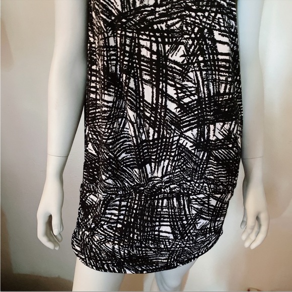 EUC BCBG MแดxAแดขสษชแด๐ค off shoulder ๐๐๐ ๐๐๐๐๐ ๐๐๐๐ ๐ ๐ - Picture 5 of 7